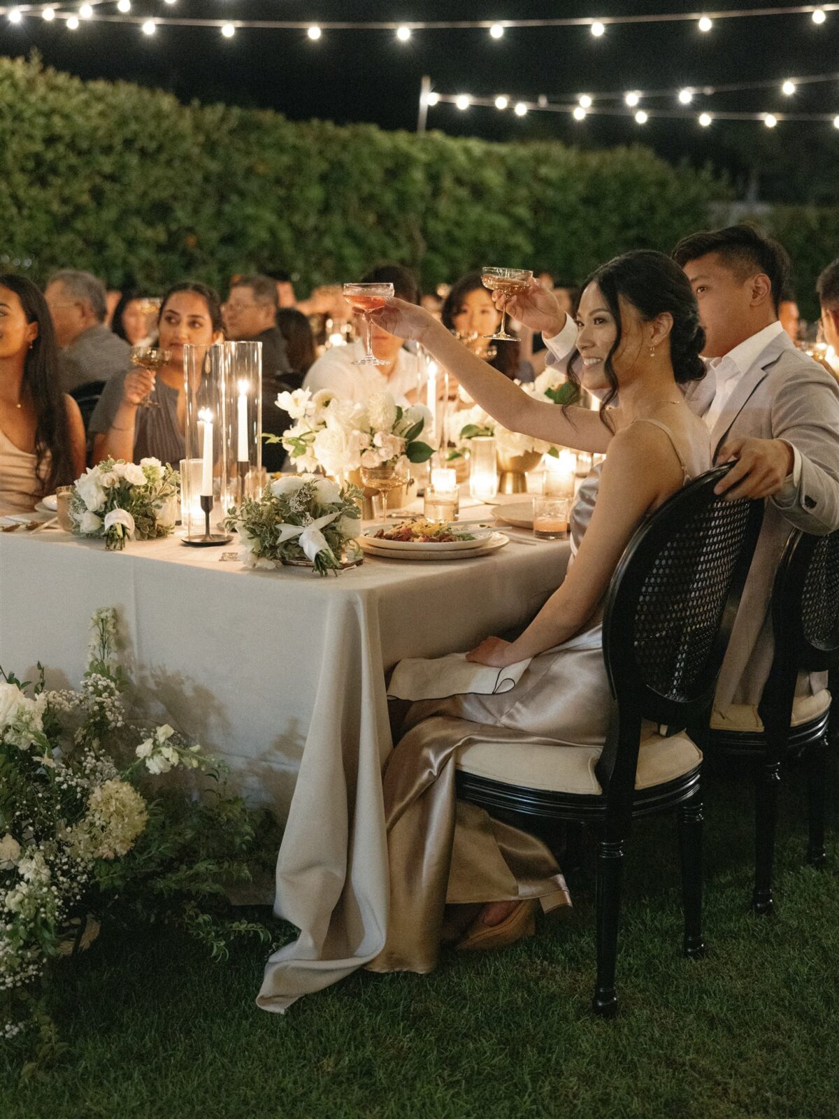 Outdoor wedding reception at the La Jolla Women's Club