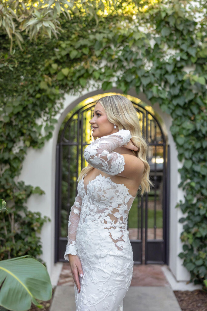 bride posing at the Orle Hotel