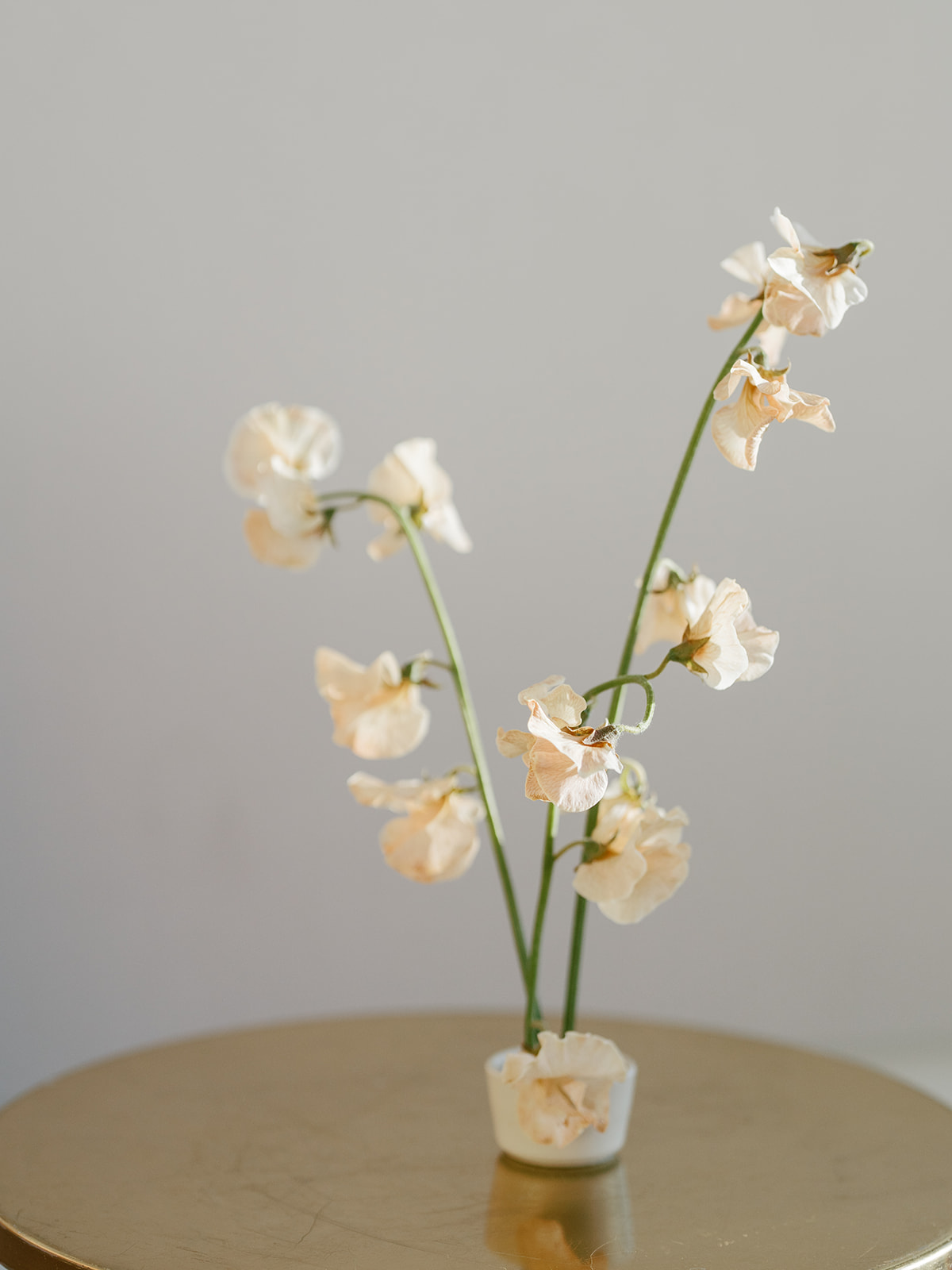 Simple bud vase centerpiece